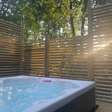 Campsite Chant Des Oiseaux ***